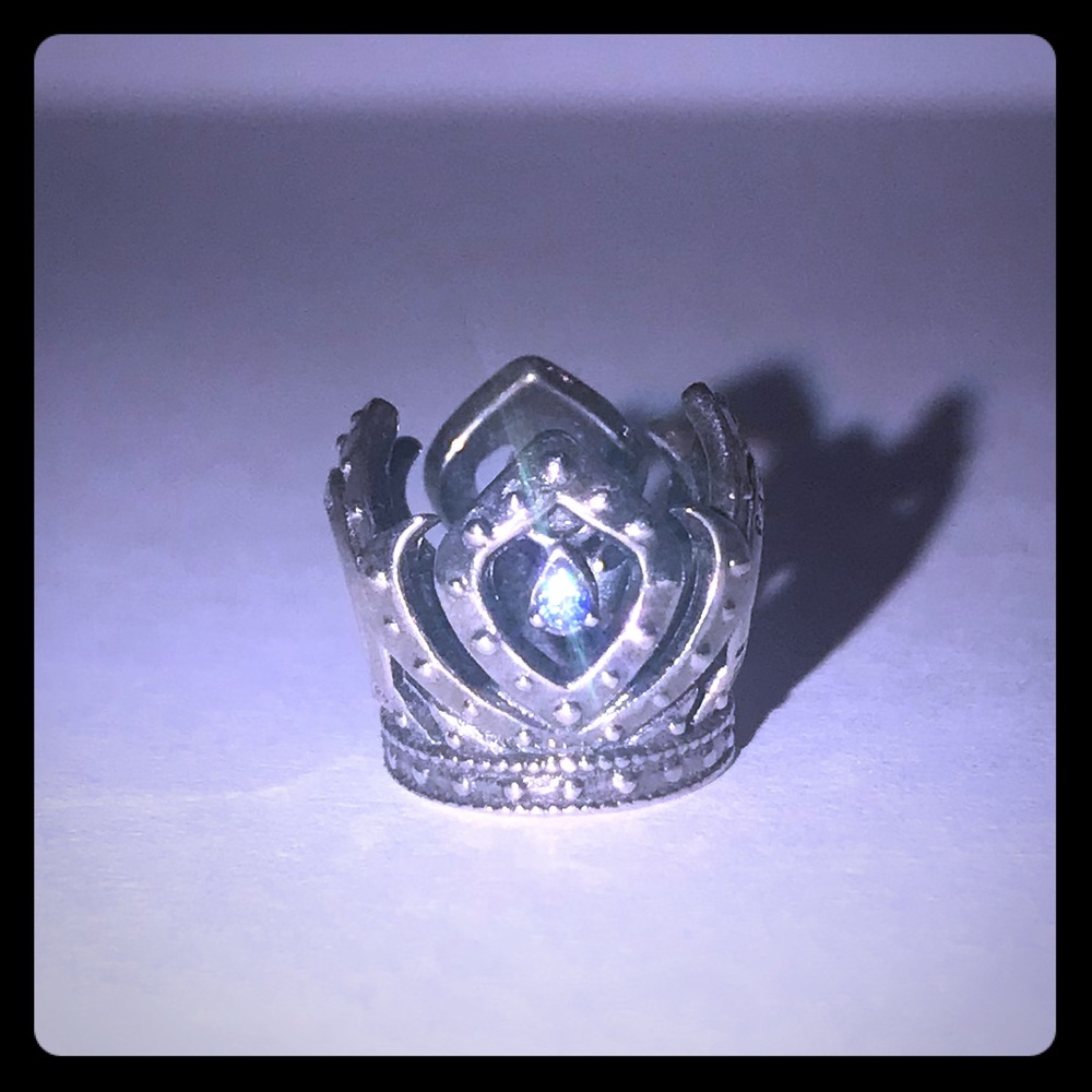 💥SALE💥 Disney x Pandora FROZEN ❄️ Elsa 👑Charm